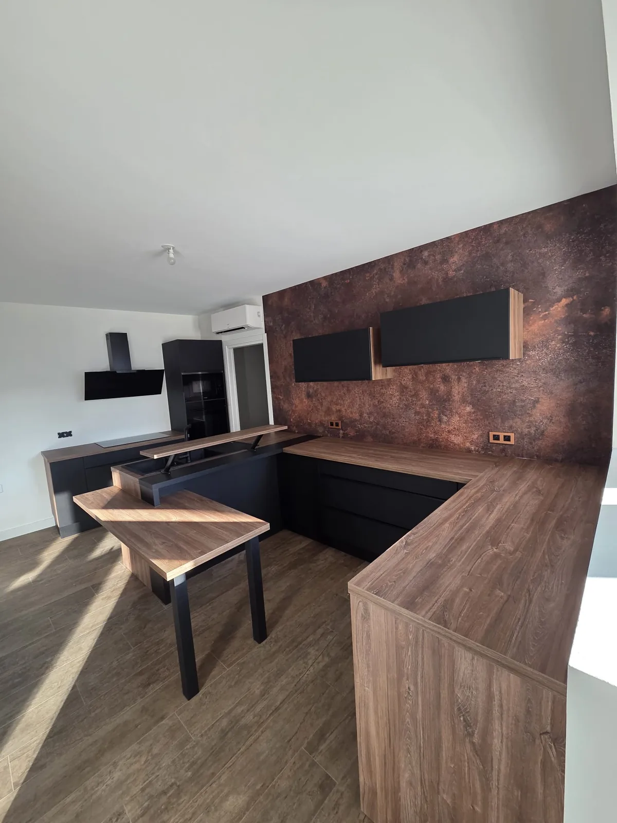 Agencement bois sur mesure réalisé par AS de Bâtiment