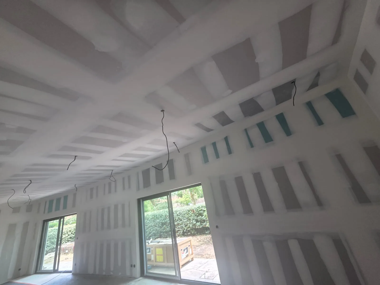 Faux plafond en plaques de plâtre réalisé par AS de Bâtiment